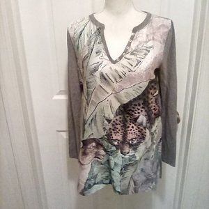 Akemi + Kin Top S Gray White Blue Jungle Cat Graphic Long Sleeve Anthropologie